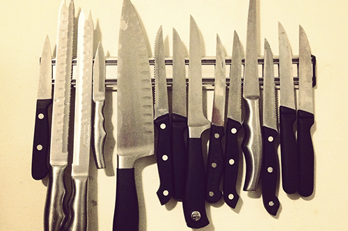Protecting your knives, Cleaning your knives, Wood cutting boards, Walnut cutting boards